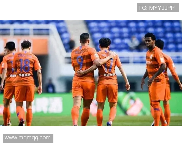 中超赛场上斯坦丘直塞助攻展现技术魅力引发球迷热议